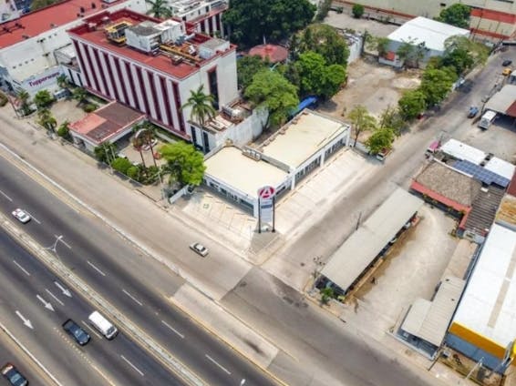 Local Comercial Spot2