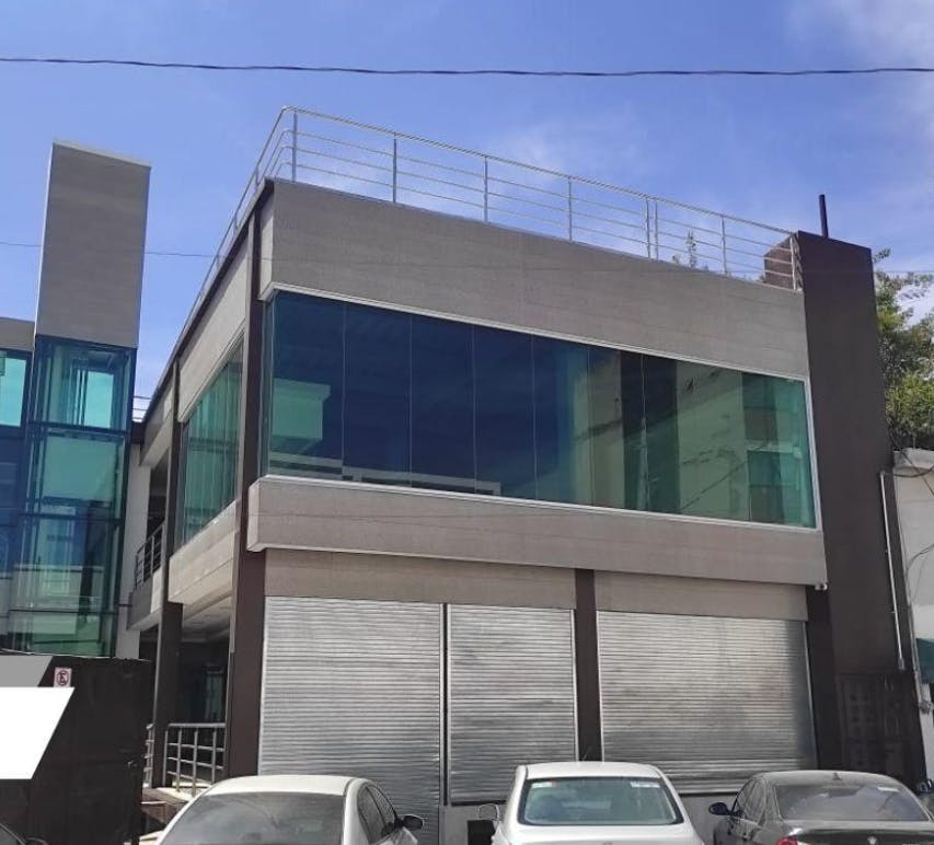 Local Comercial Spot2