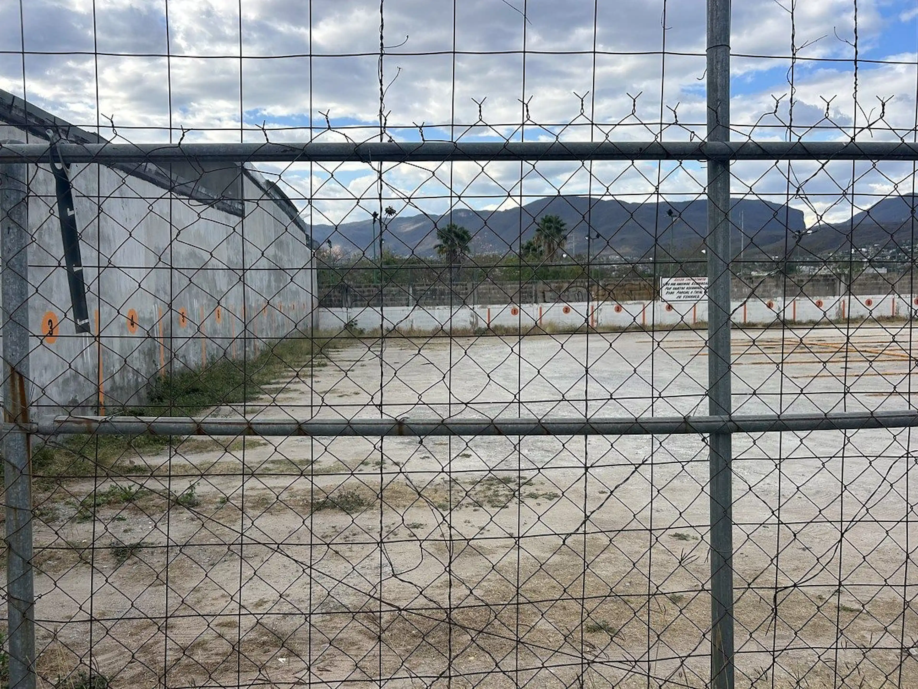Terreno En Venta Para Uso Comercial En El Retiro Electricistas, Tuxtla