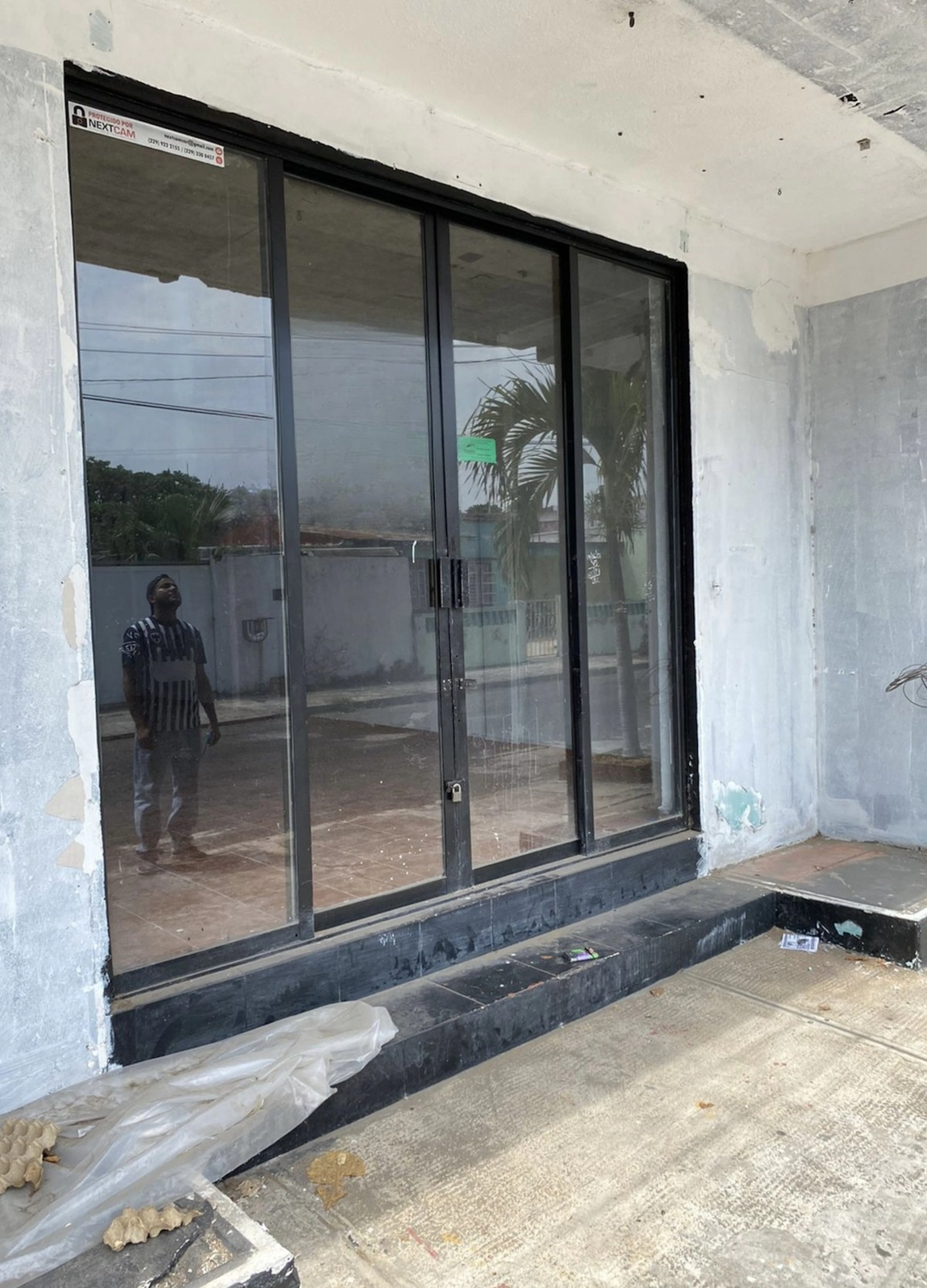 Local Comercial Spot2