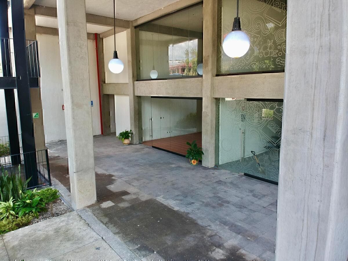 Local Comercial Spot2