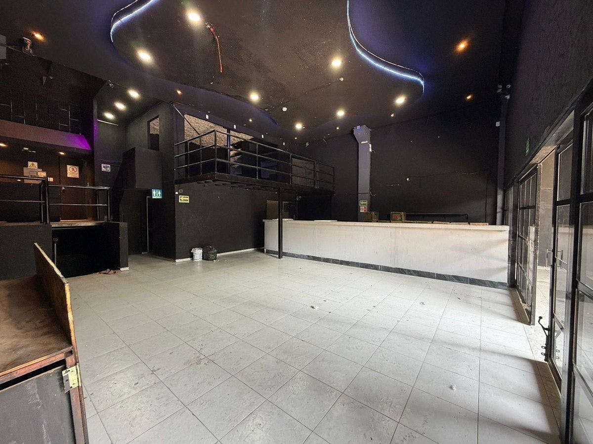 Local Comercial Spot2