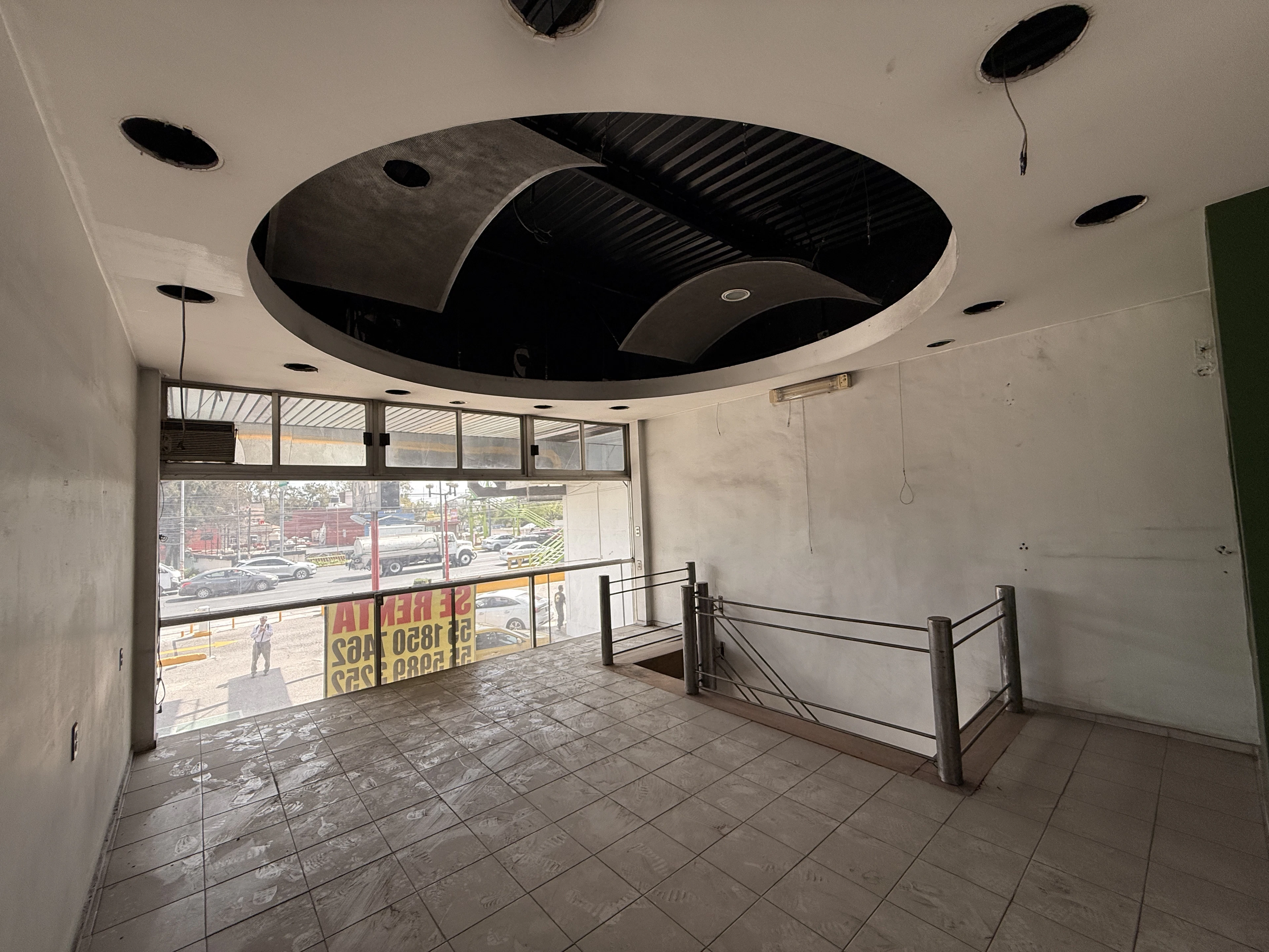 Local Comercial Spot2