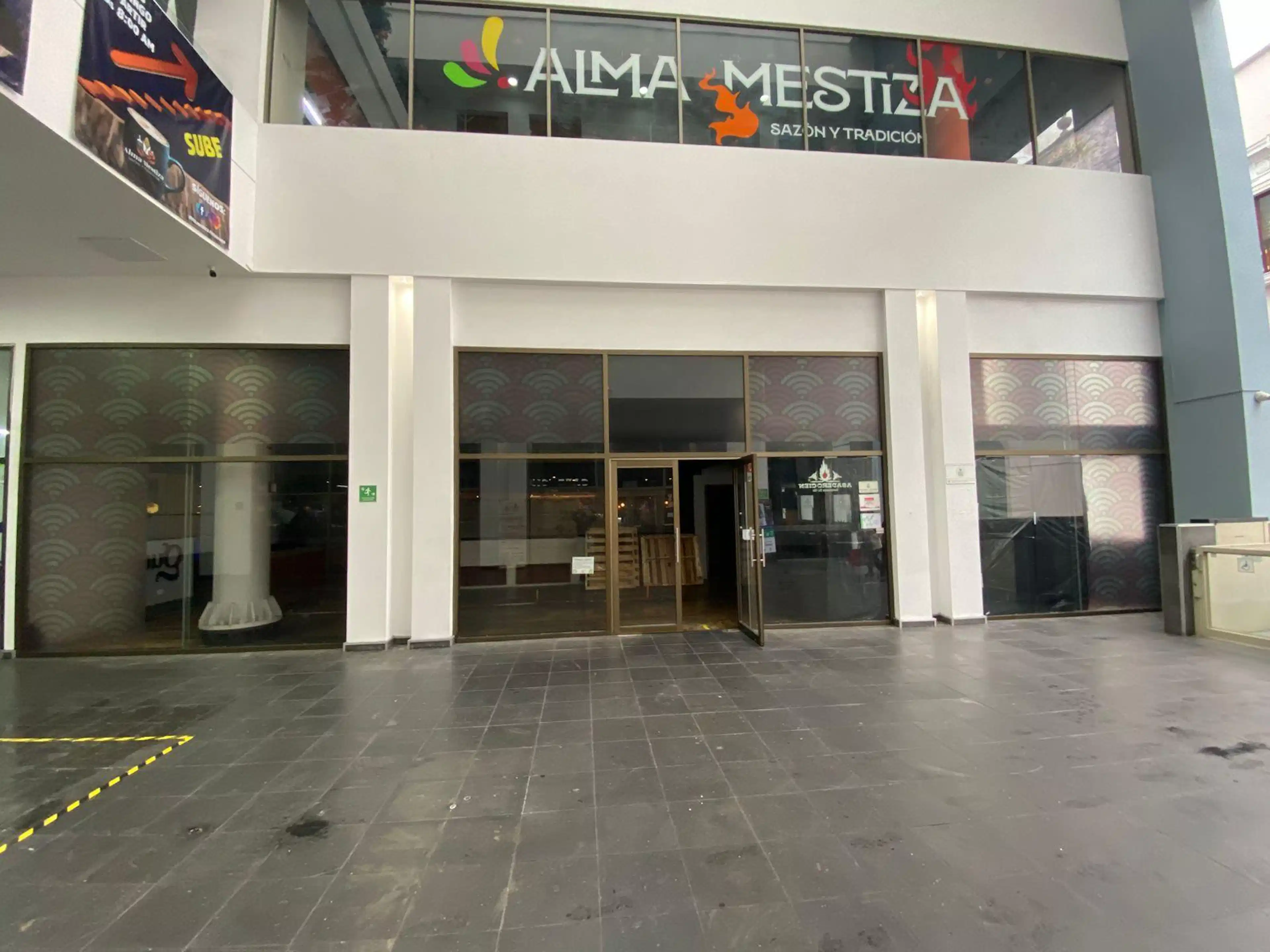 Local En Renta En Plaza Zaragoza  Planta Baja Xalapa Ver. S/n