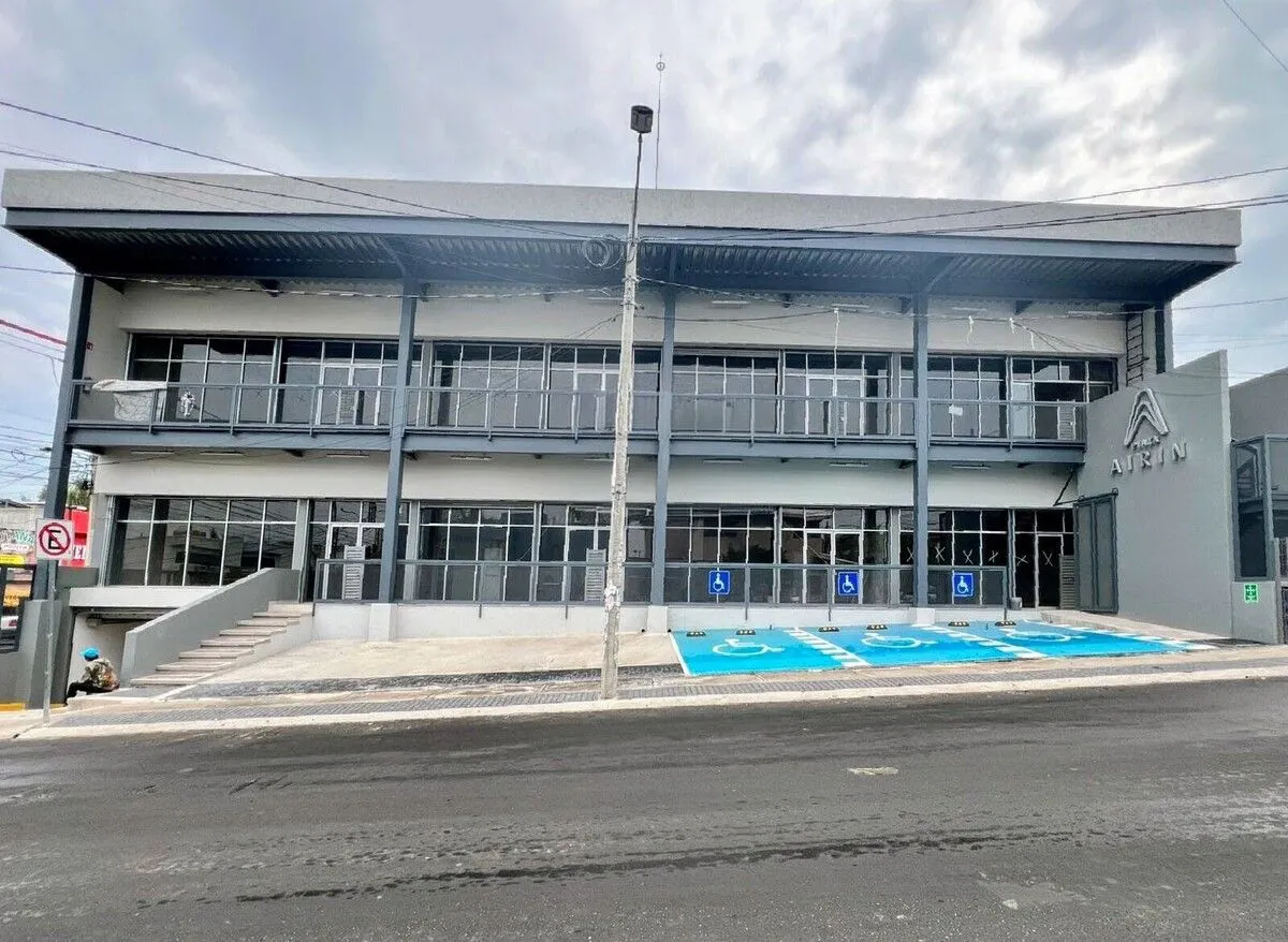 Local Comercial Spot2