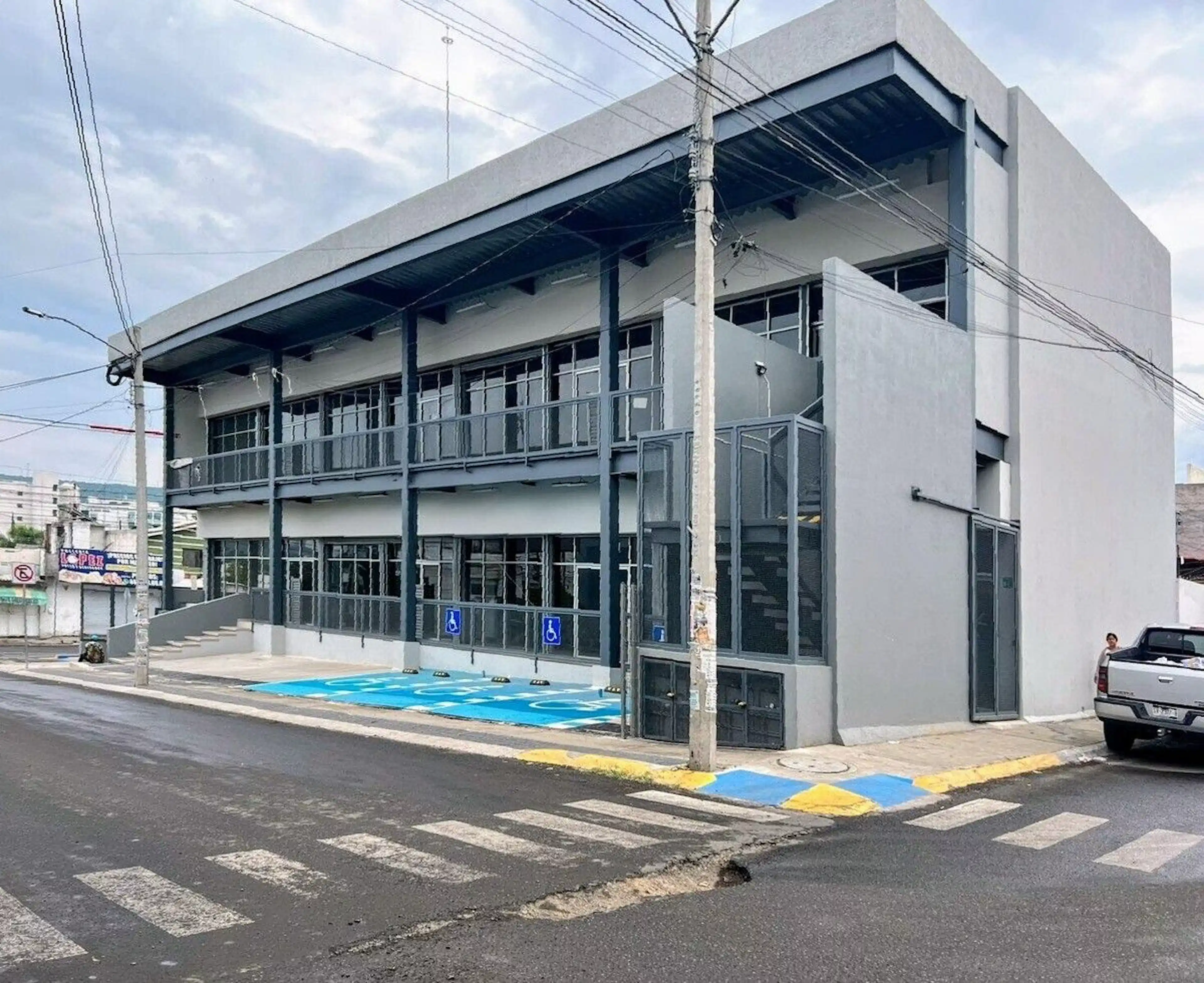 Calle Plaza Capuchinas Islas Aleutianas