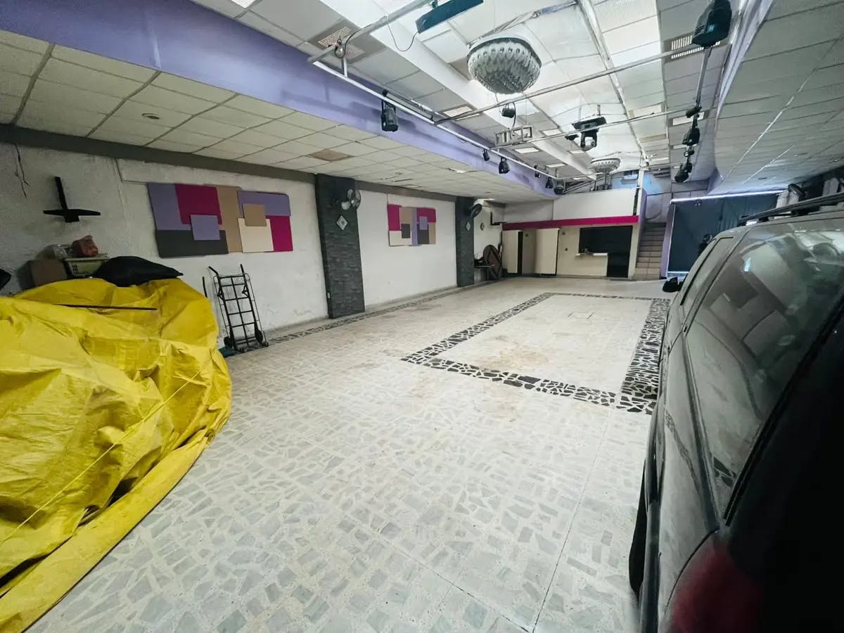 Local Comercial Spot2