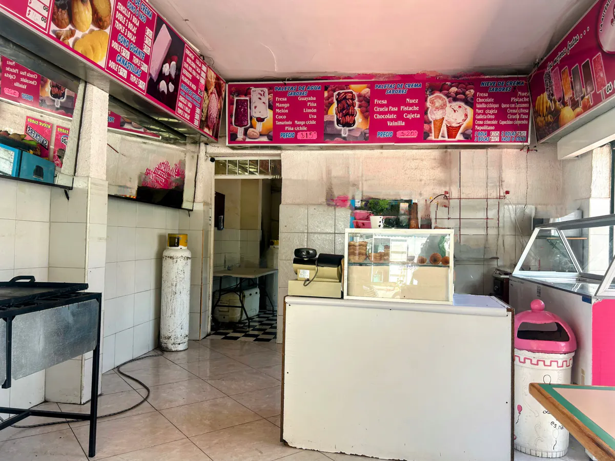 Local Comercial Spot2