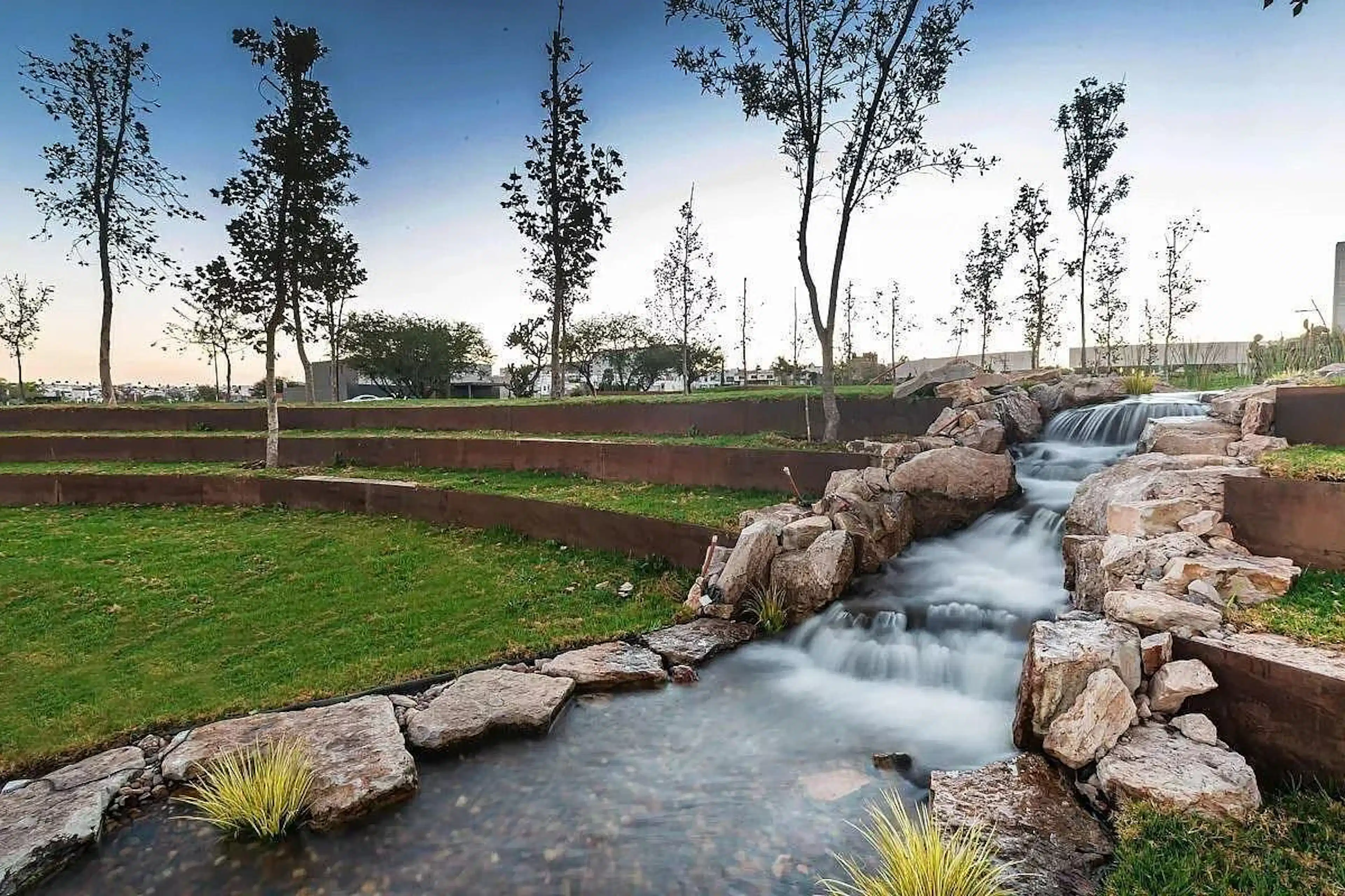 Terreno Plano En Venta En Condominio Lago De Juriquilla En Cumbres Del Lago