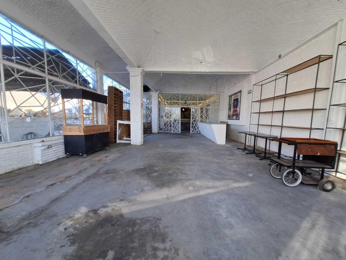 Local Comercial Spot2