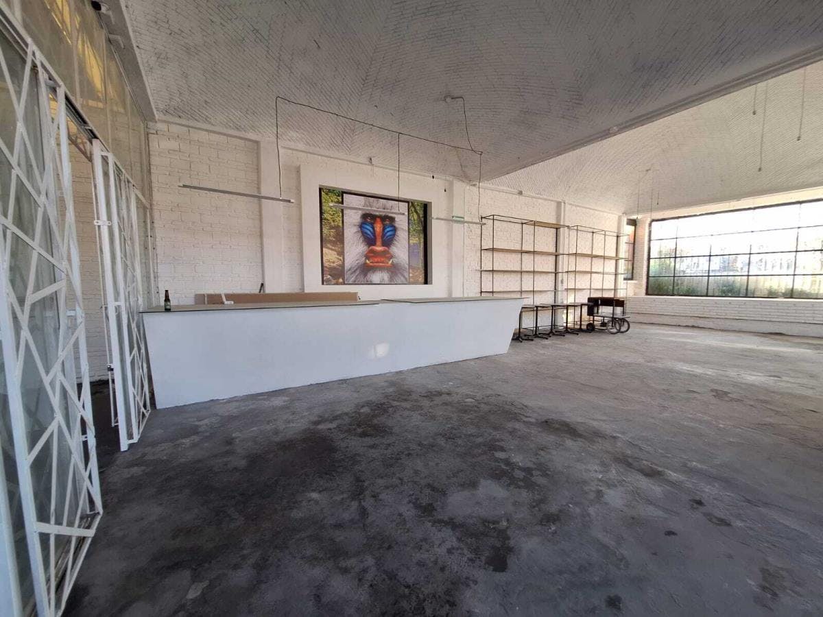 Local Comercial Spot2