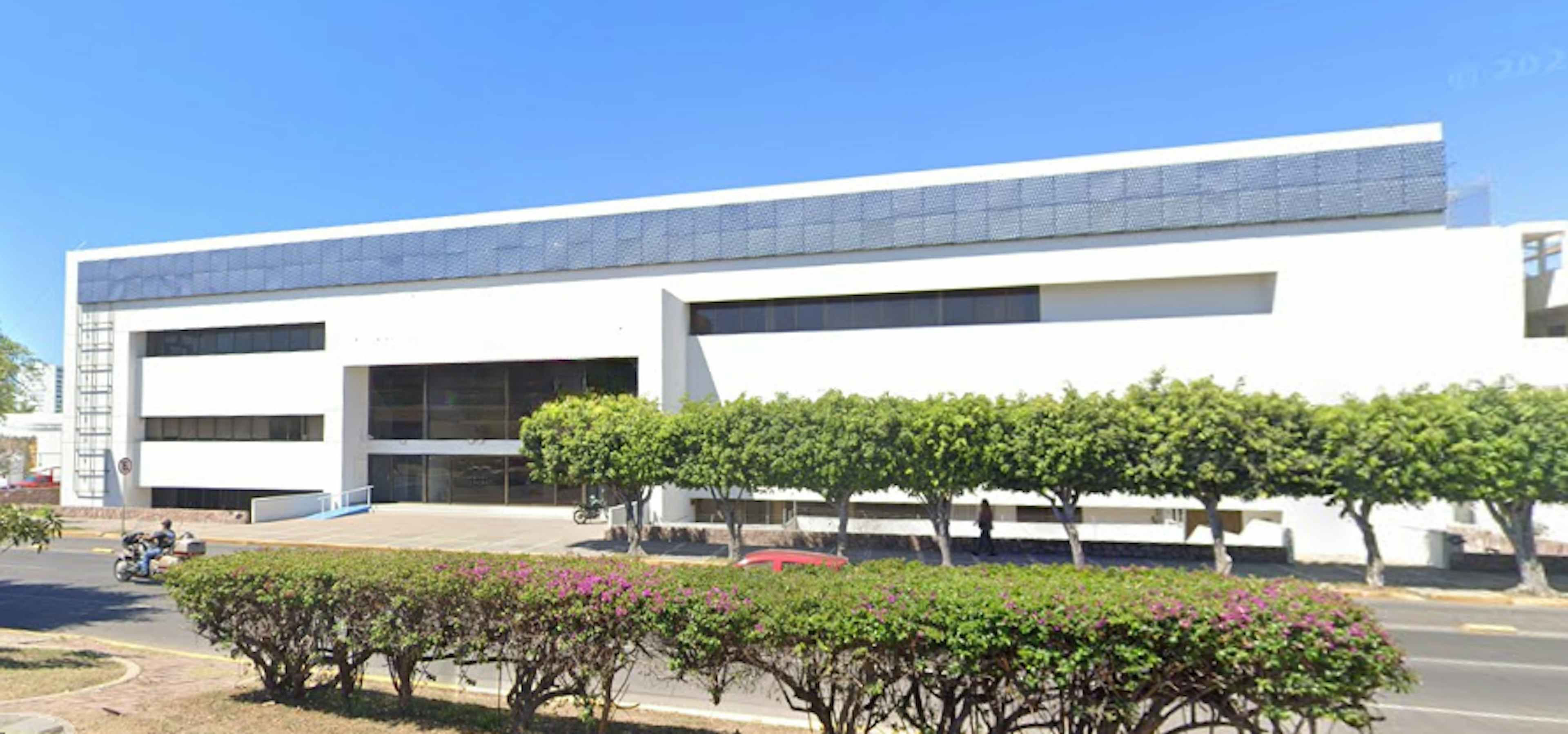 Avenida Ejército Mexicano 1