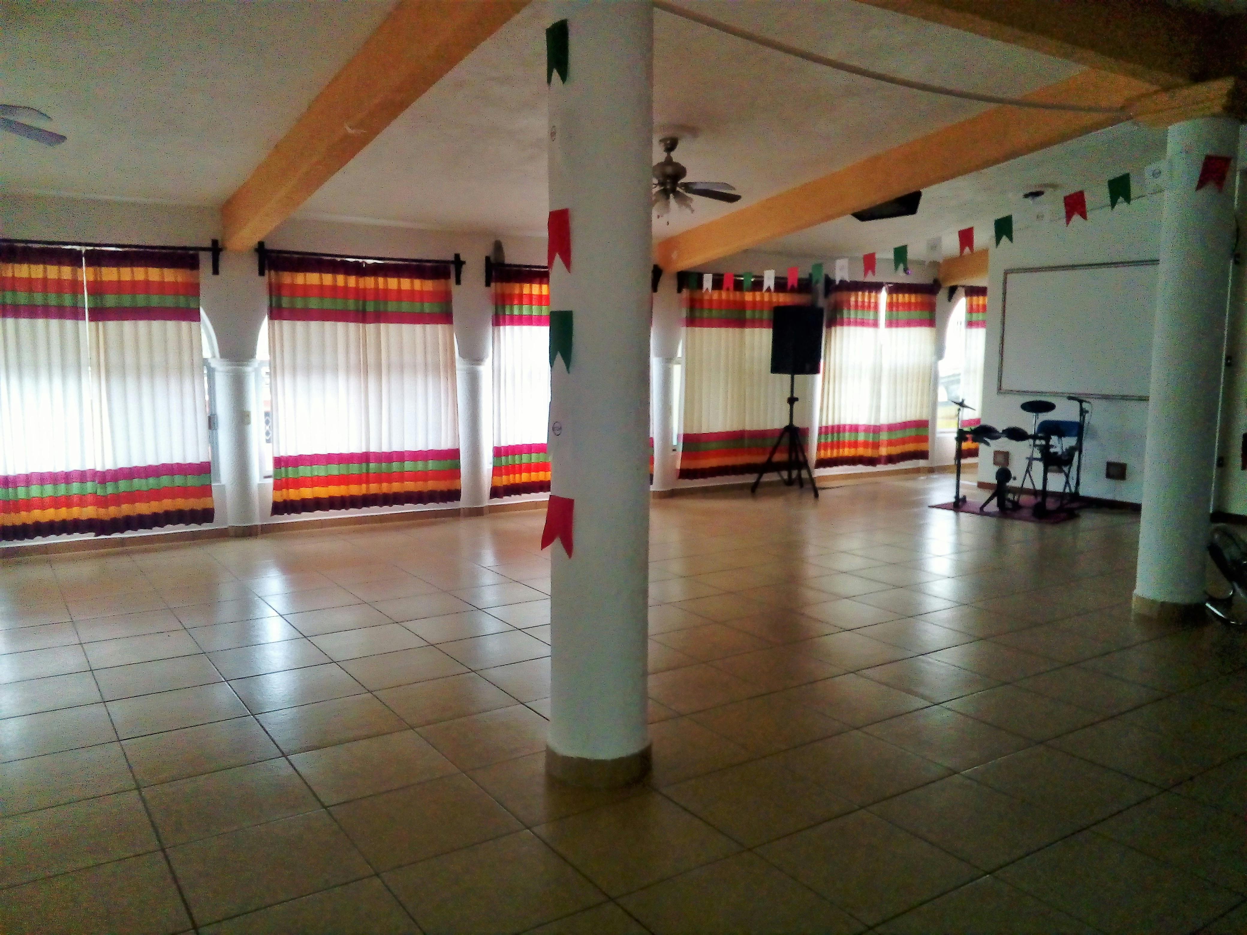 Local Comercial Spot2