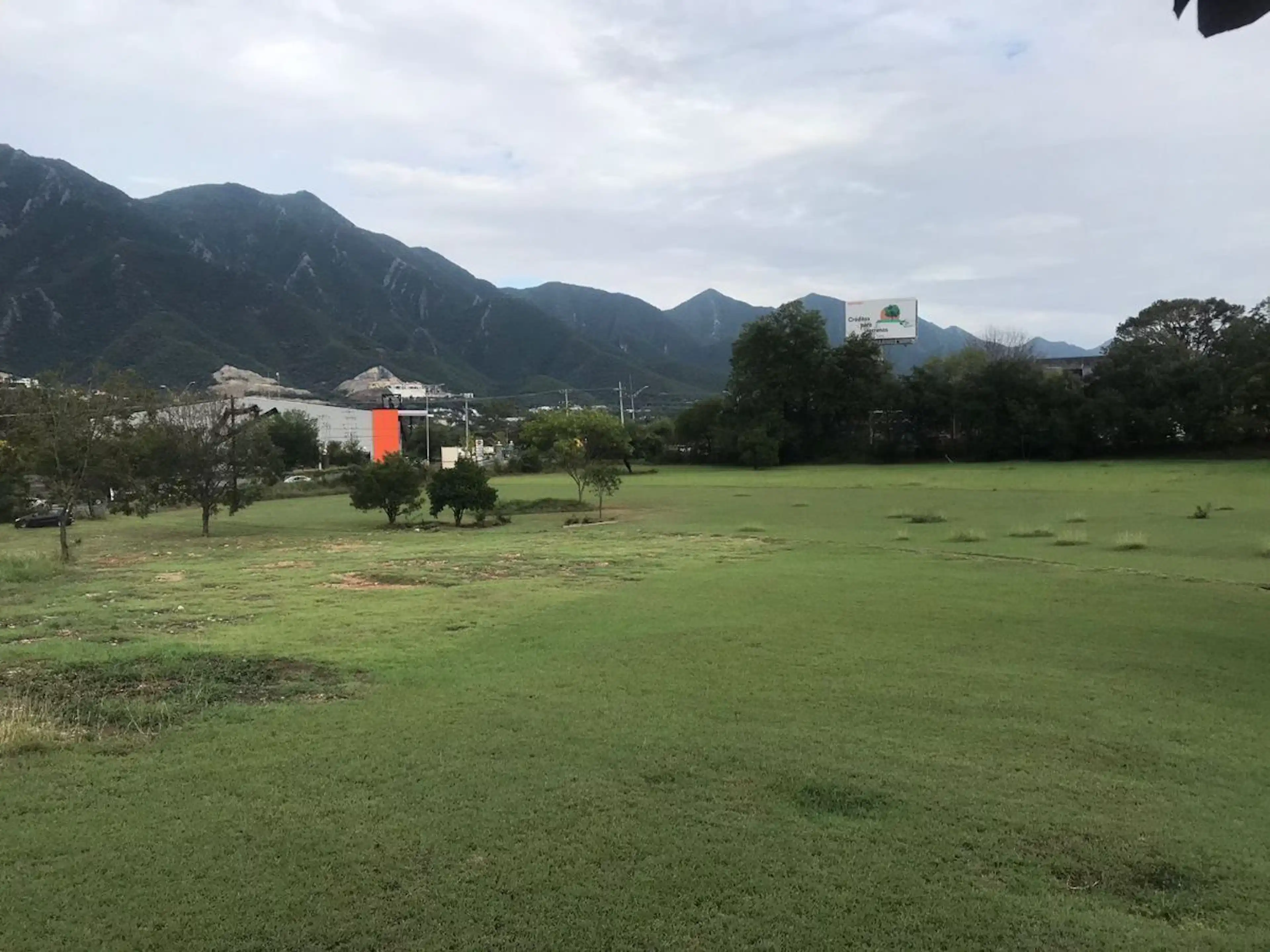 Terreno en Renta y Venta Frente a Harley Davidson Carretera Nacional