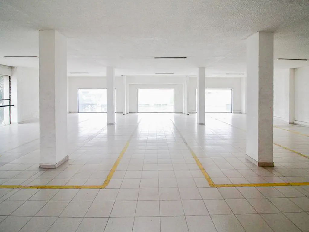 Local Comercial Spot2
