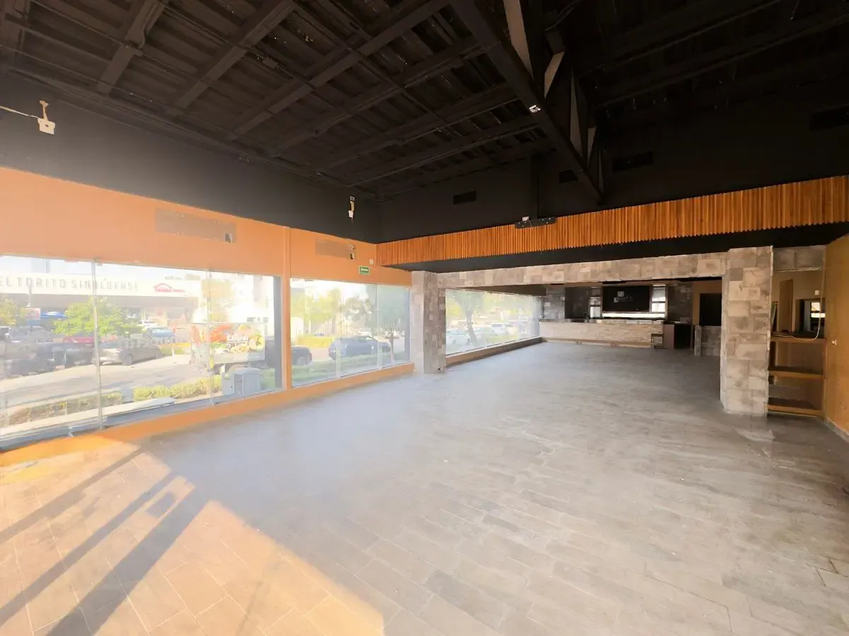 Local Comercial Spot2