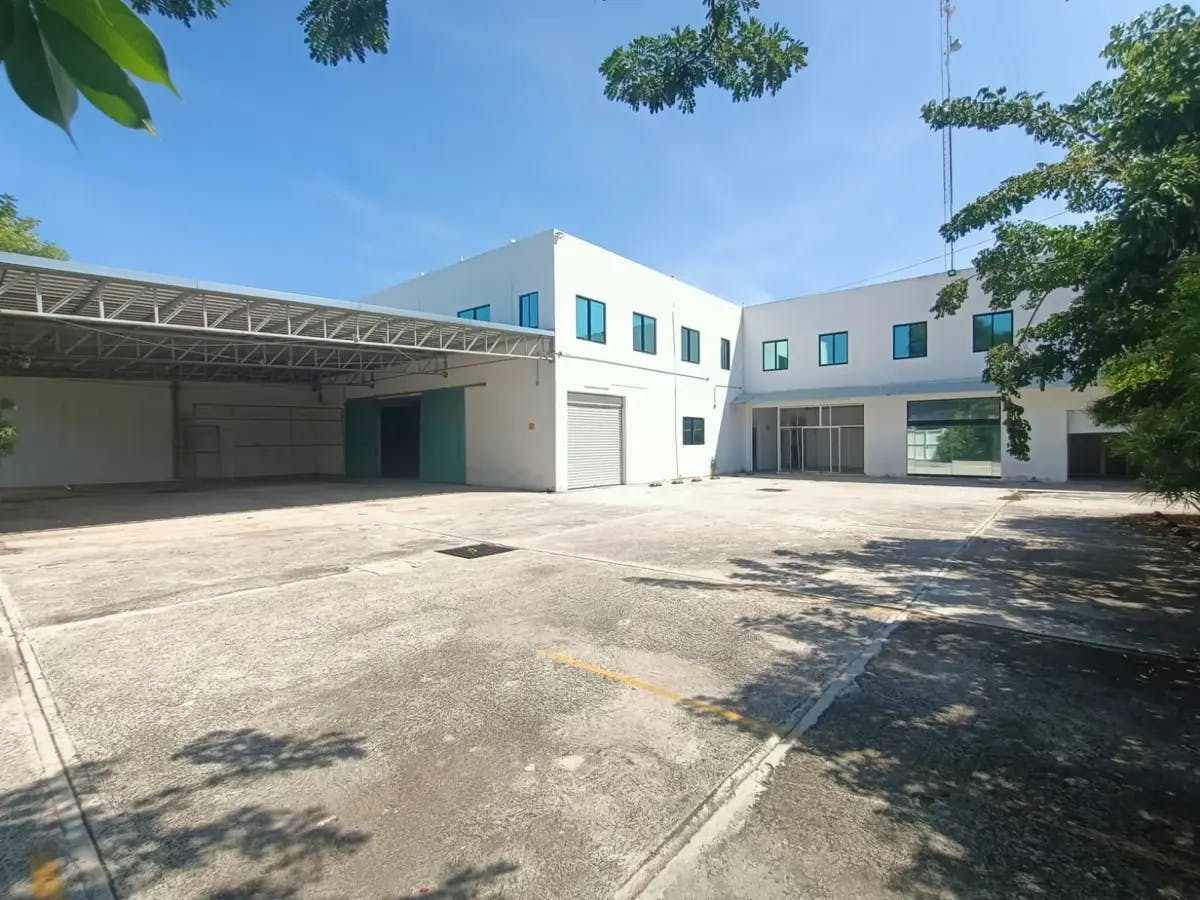 Local Comercial Spot2