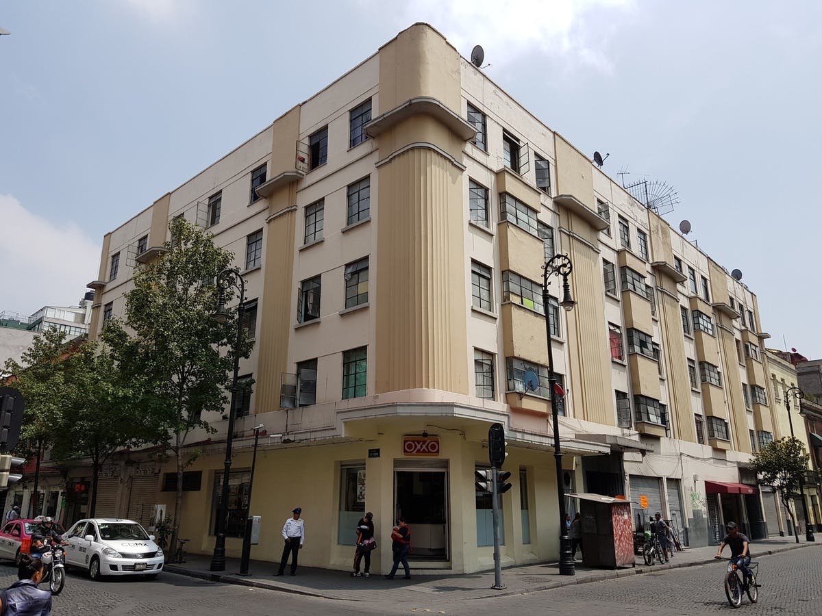 Local Comercial Spot2