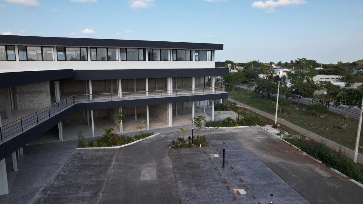 Local Comercial Spot2