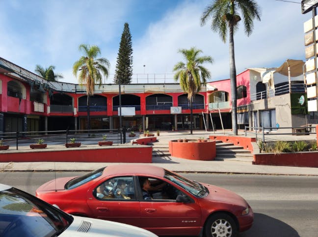 Local Comercial Spot2