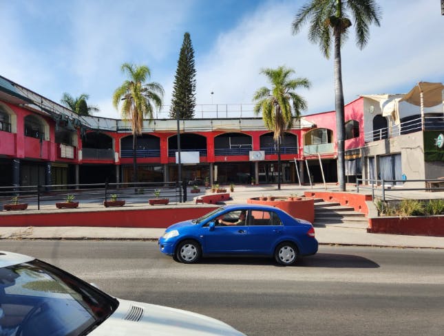 Local Comercial Spot2