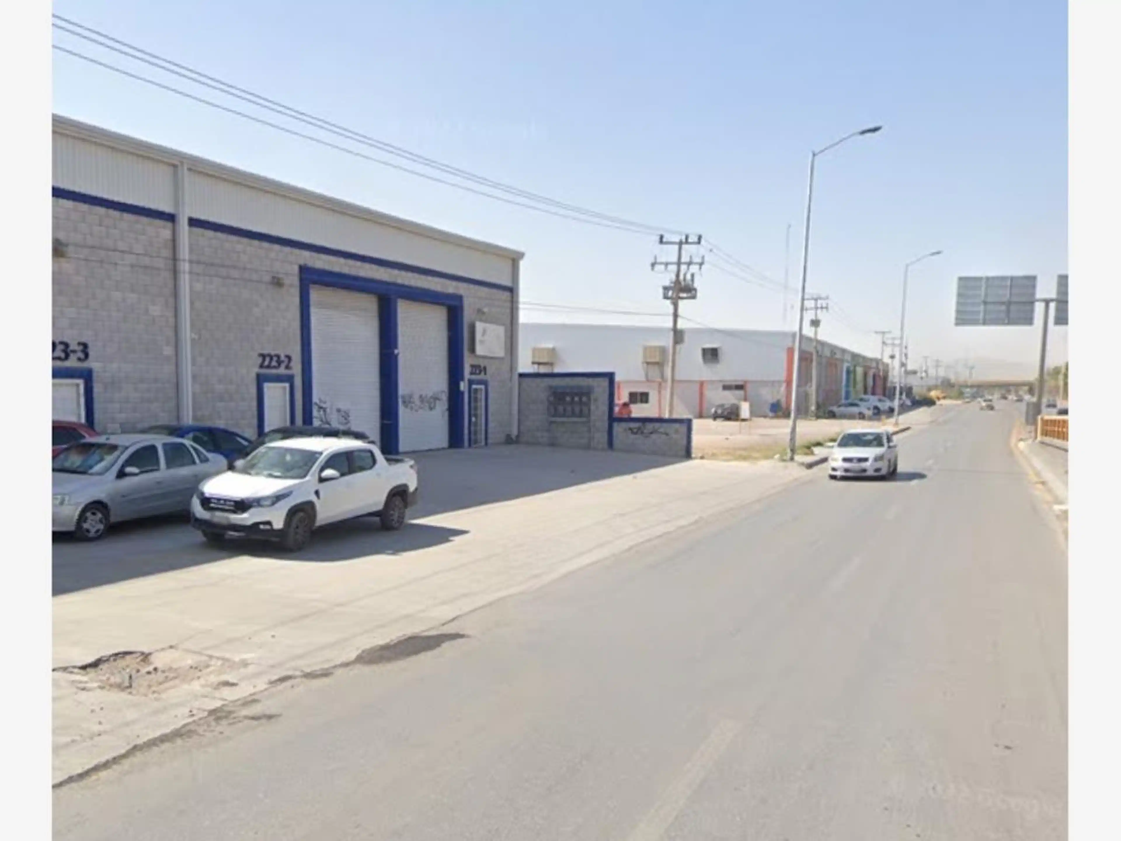 Periférico Raúl López Sánchez 00