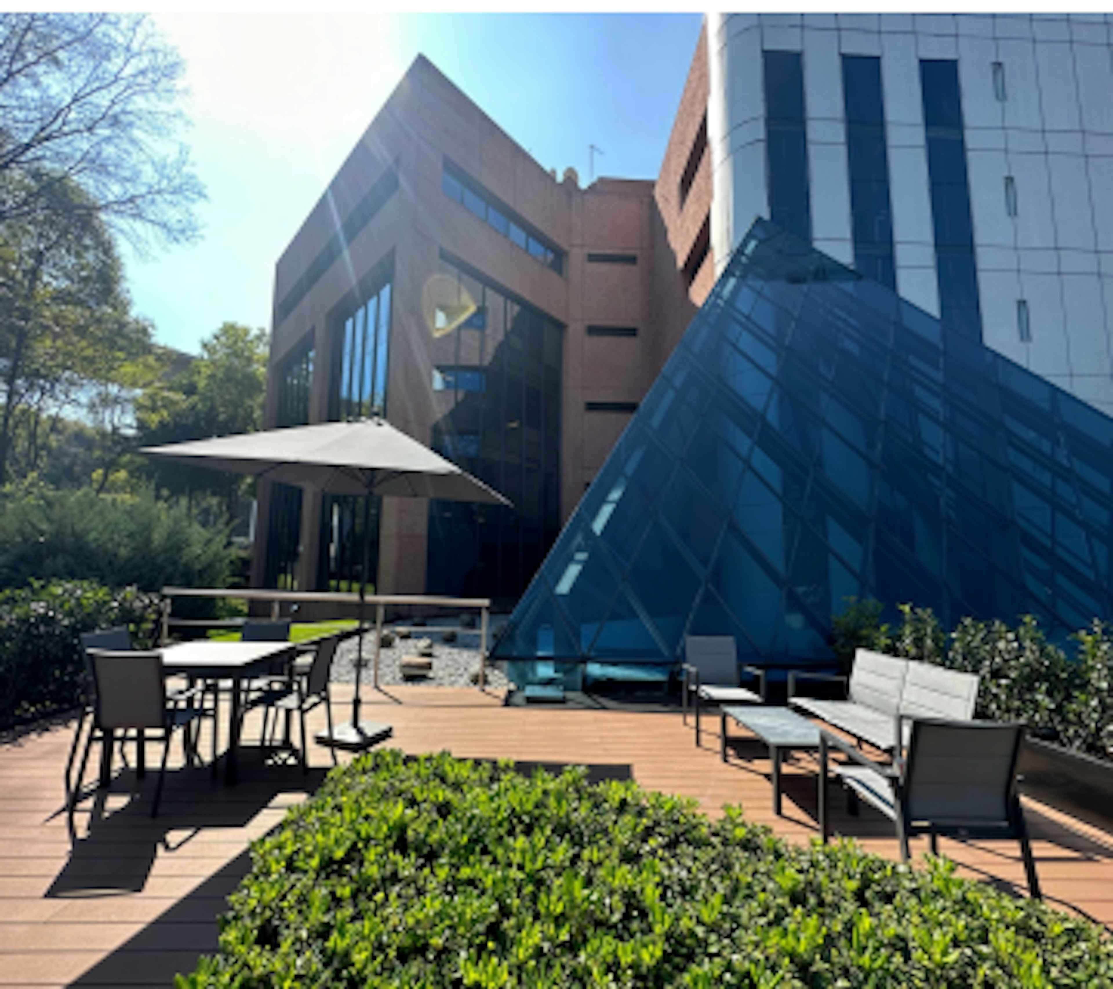 Corporativo Piramide