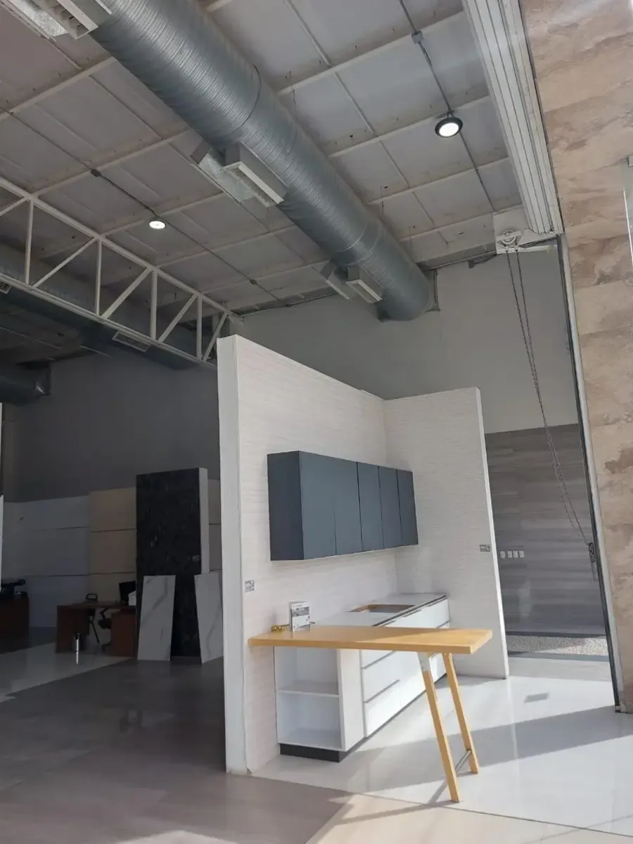 Local Comercial Spot2