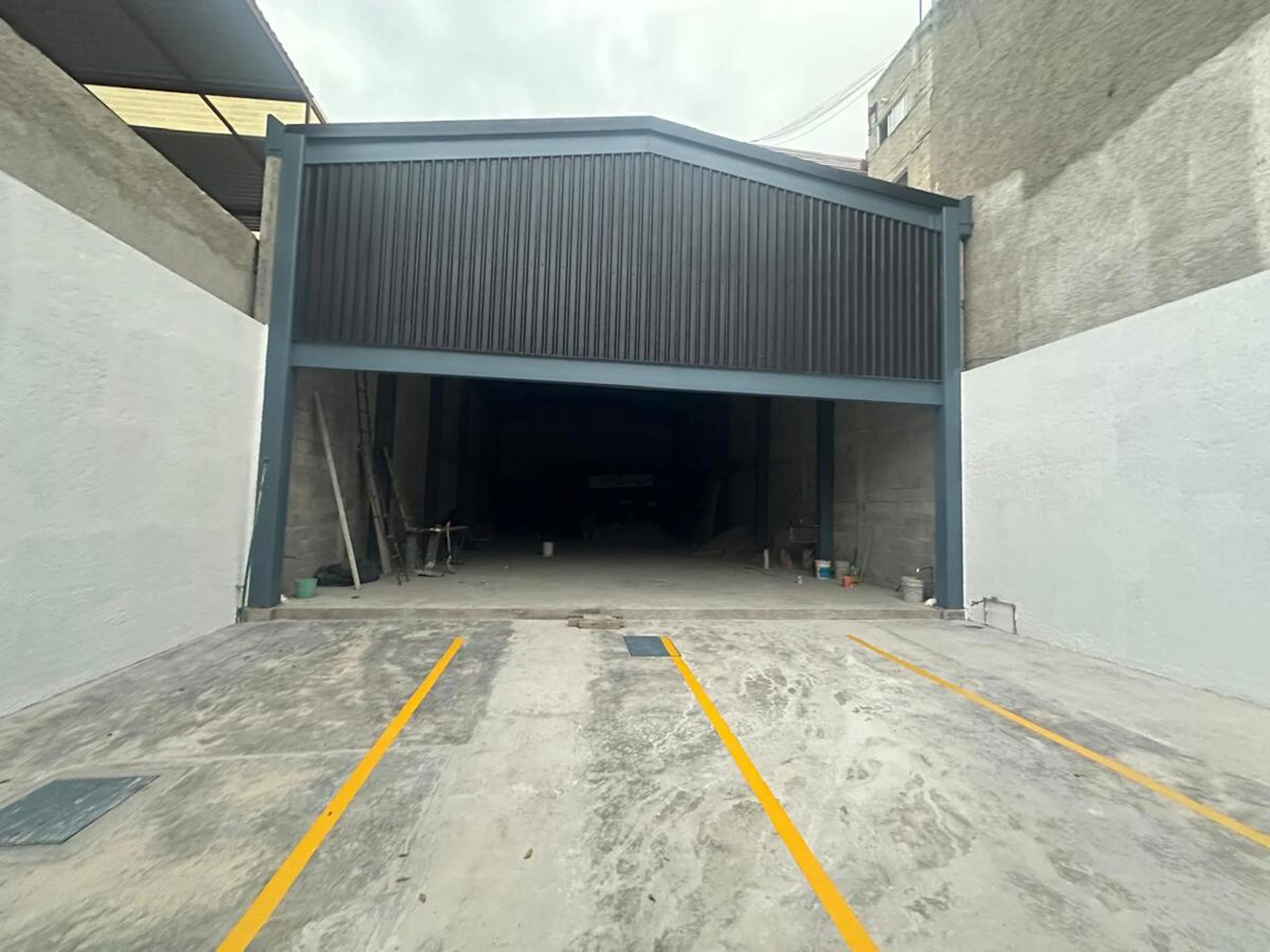 Local Comercial Spot2