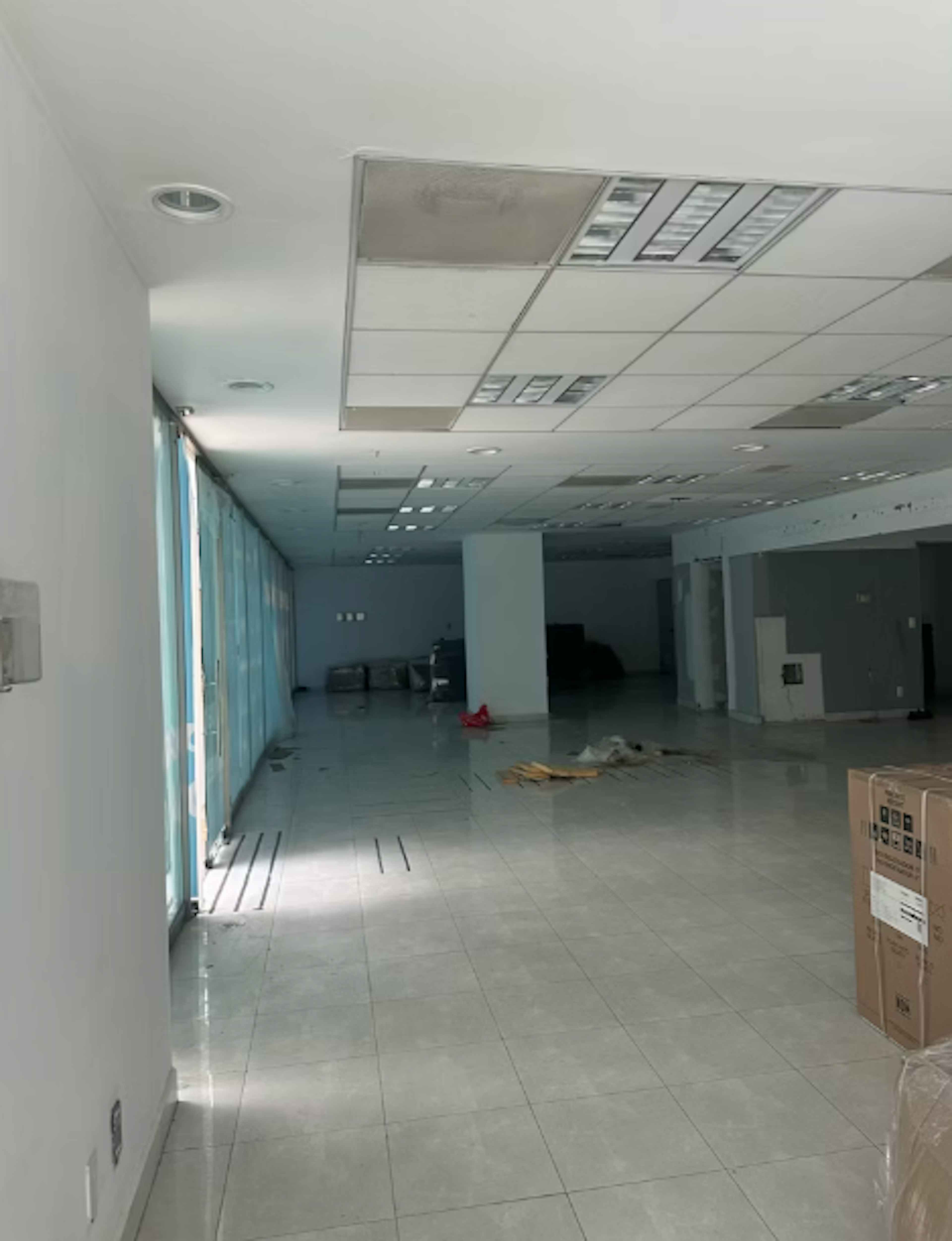 Pb 0117 Dark Kitchen