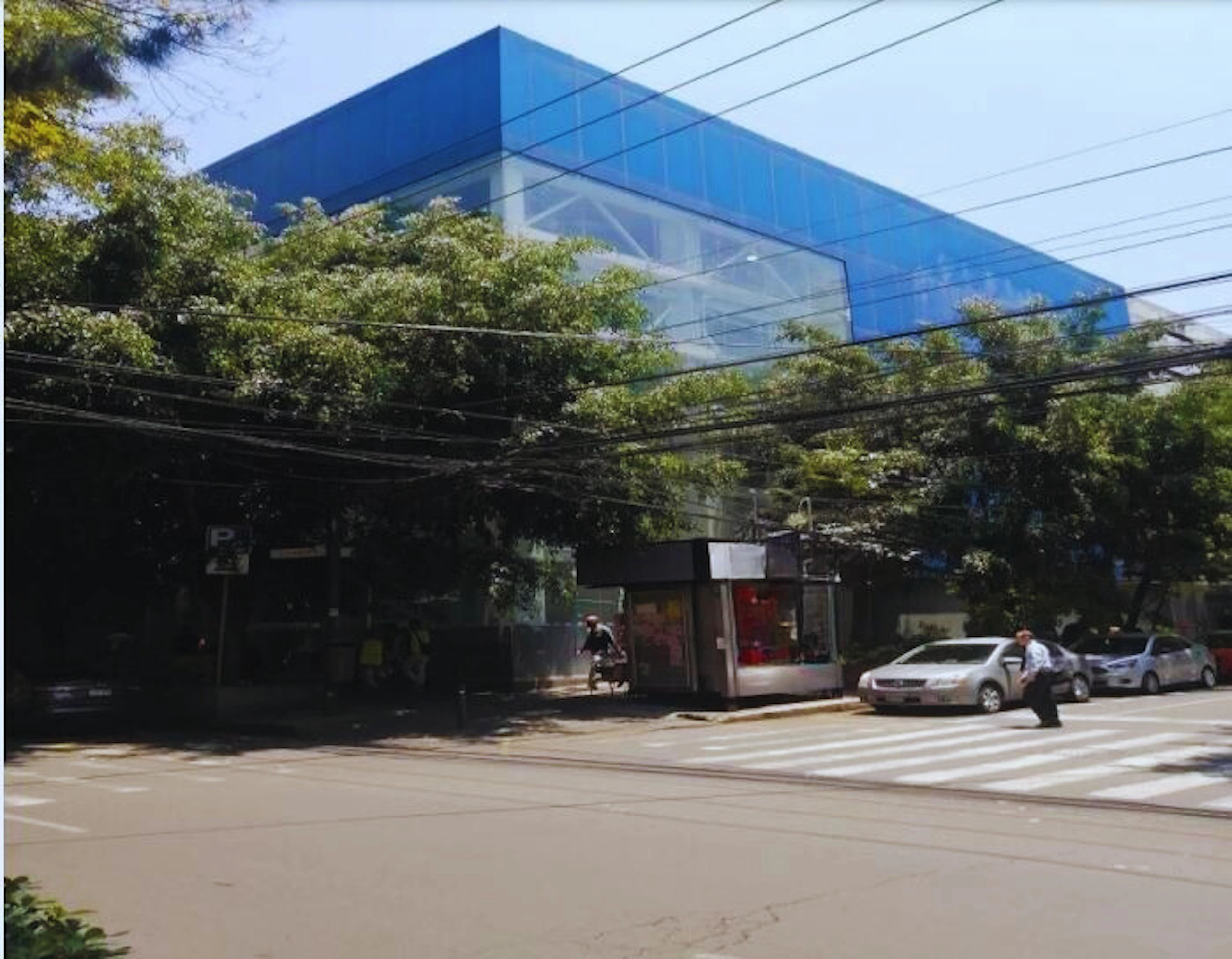 Local Comercial Spot2