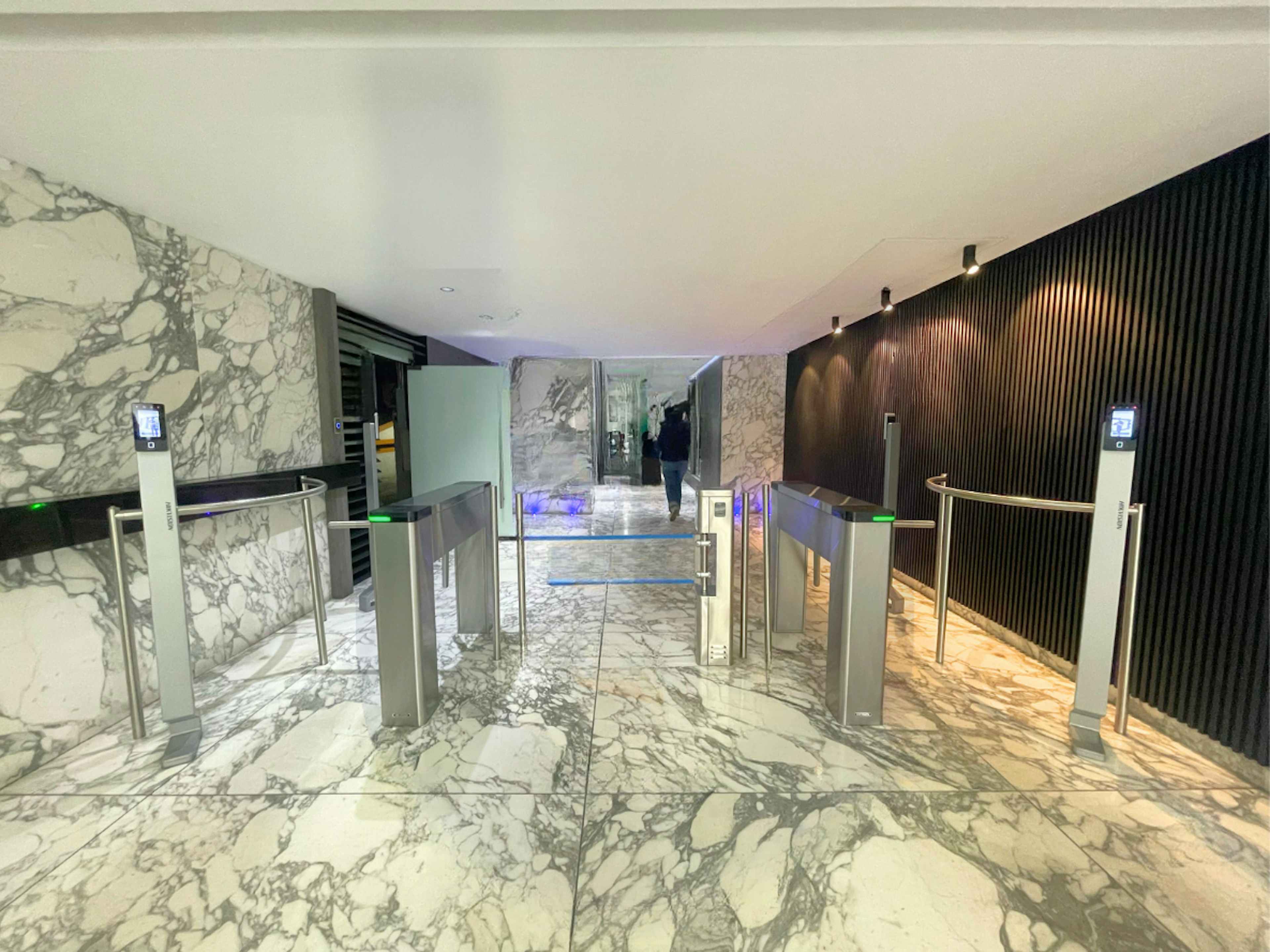 Periférico Boulevard Manuel Ávila Camacho 170