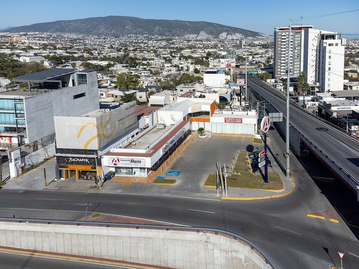 Local Comercial Spot2