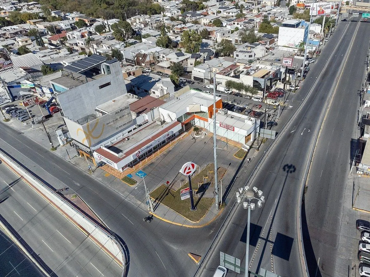 Local Comercial Spot2
