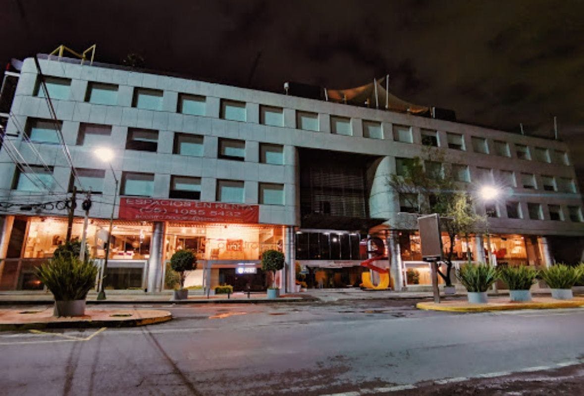 Local Comercial Spot2