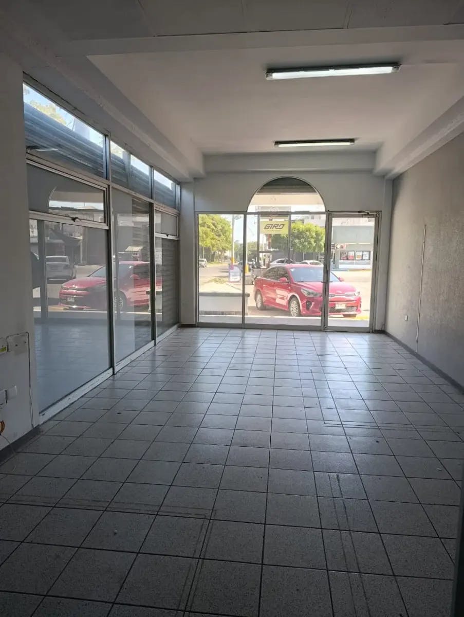 Local Comercial Spot2