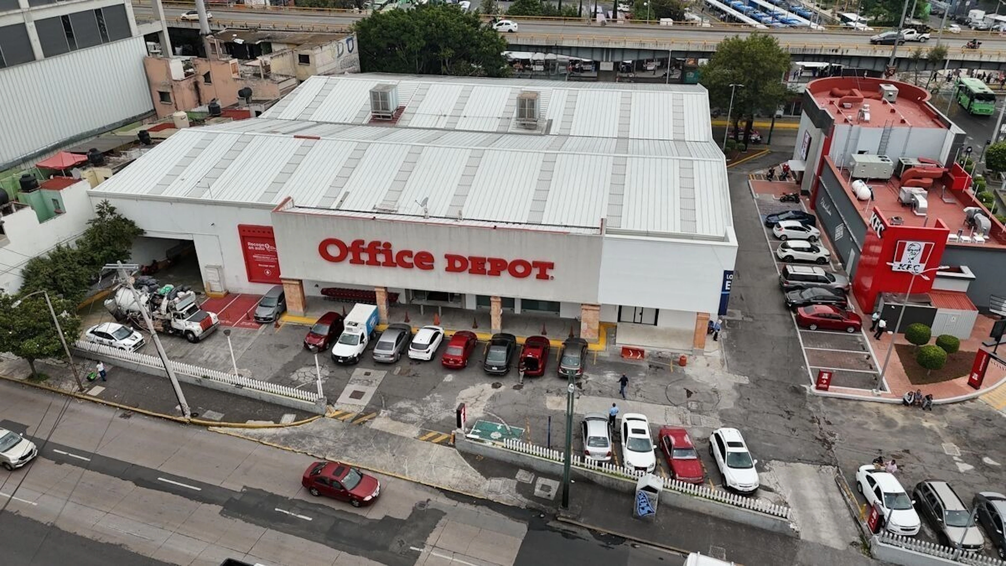 Local Comercial Spot2