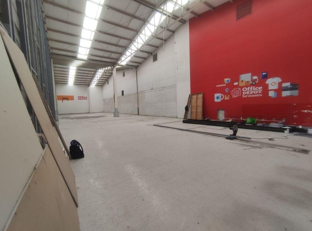 Local Comercial Spot2