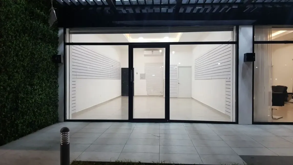 Local Comercial Spot2