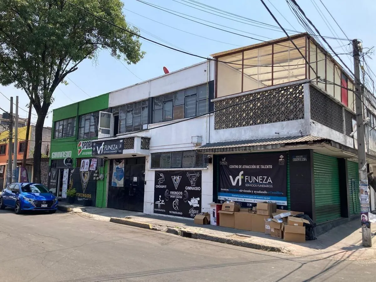 Local Comercial Spot2