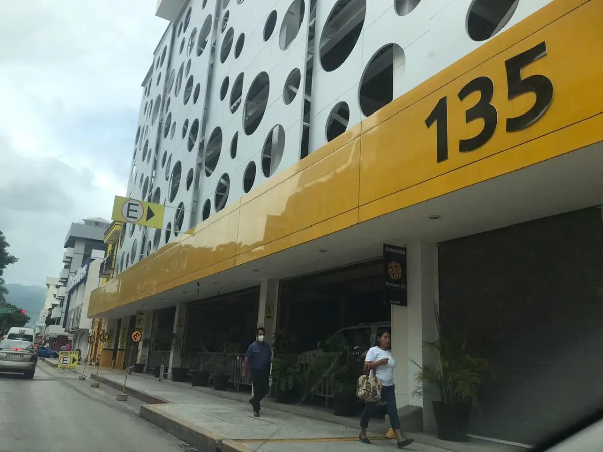 Local Comercial Spot2