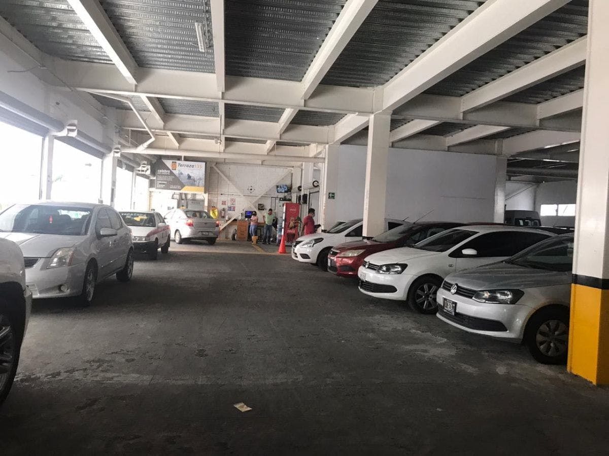 Local Comercial Spot2