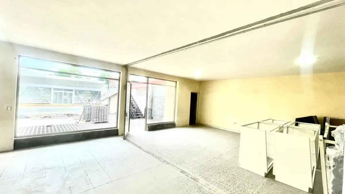 Local Comercial Spot2