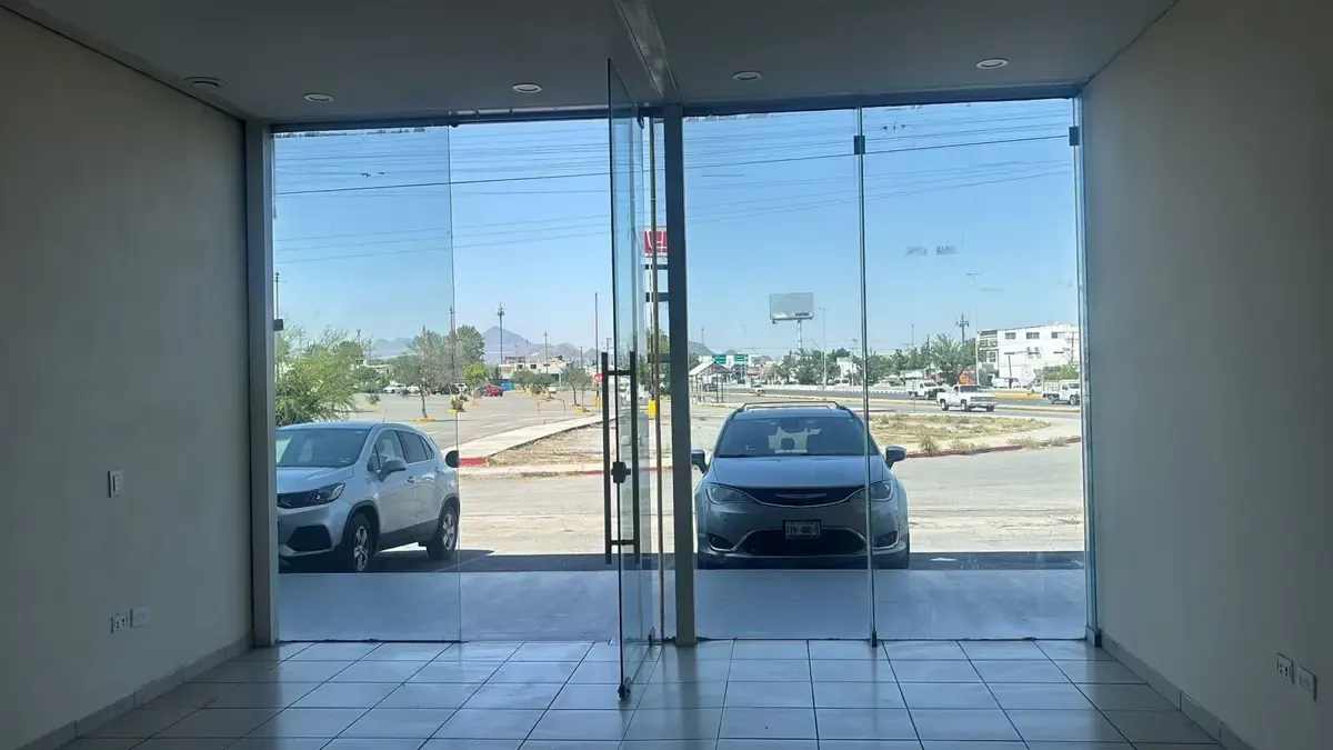 Local Comercial Spot2