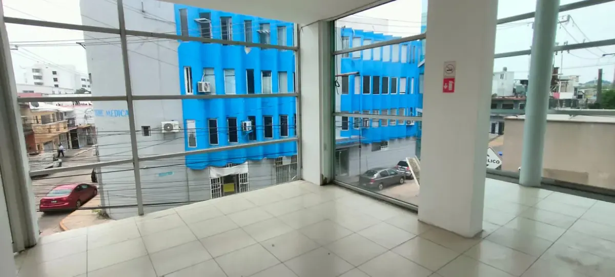 Local Comercial Spot2