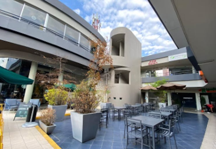 Local Comercial Spot2