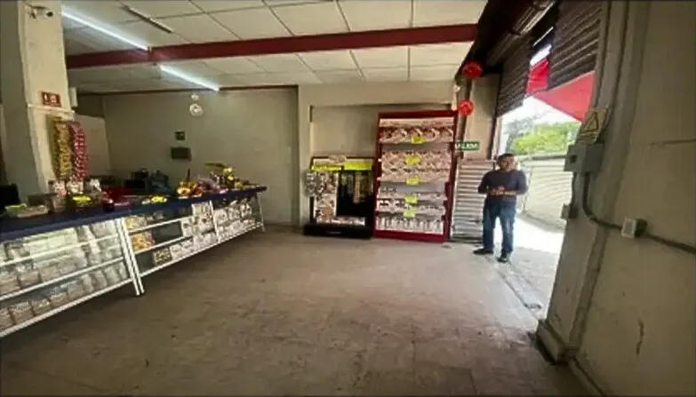 Local Comercial Spot2