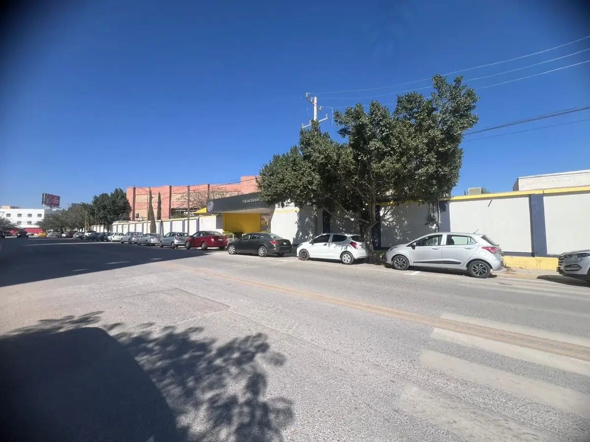 Local Comercial Spot2