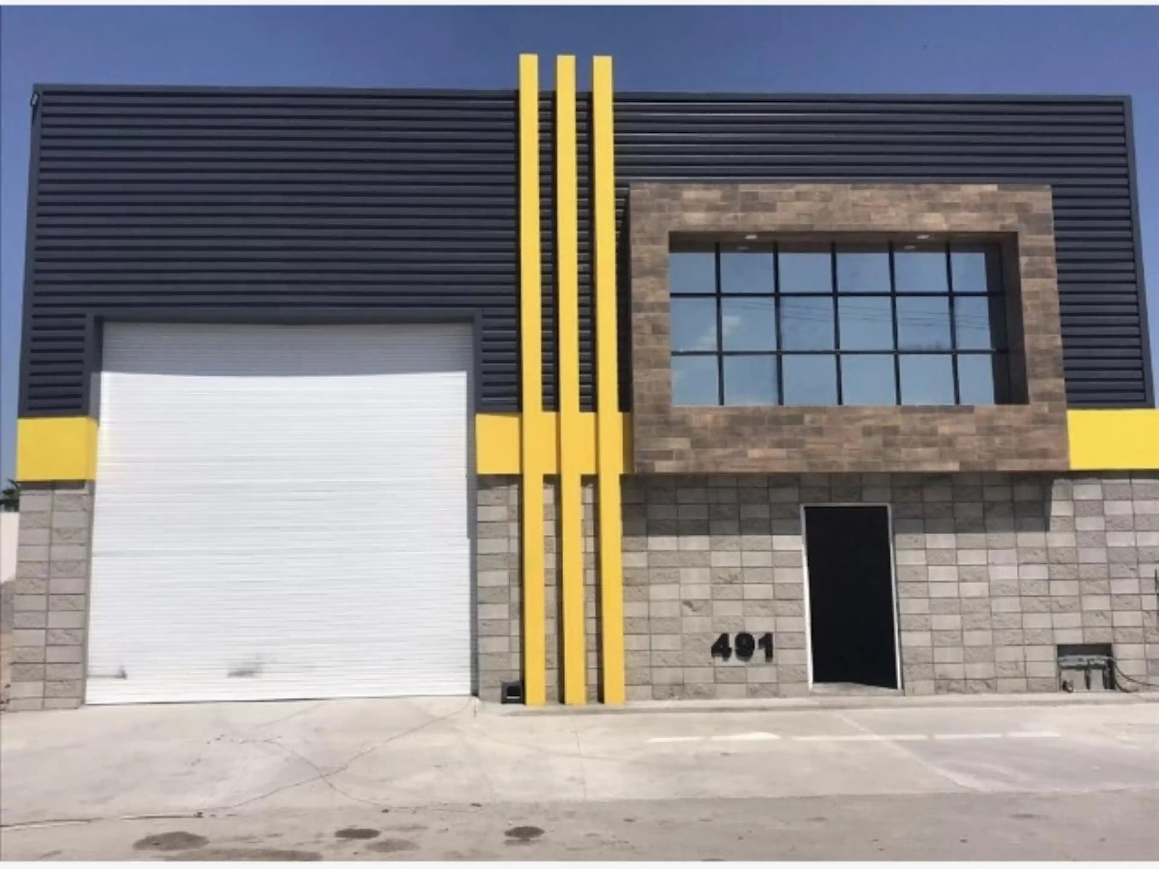 Blvd. El Tajito Y Periférico Raúl López Sánchez 100