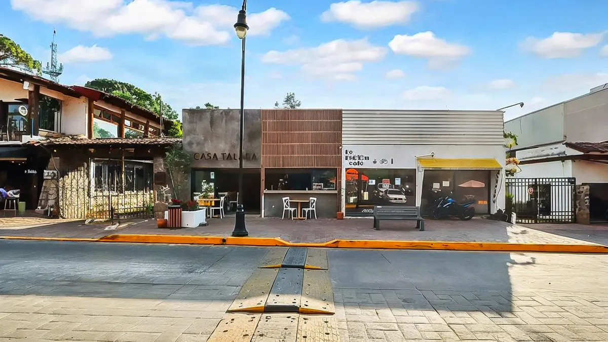 Local Comercial Spot2